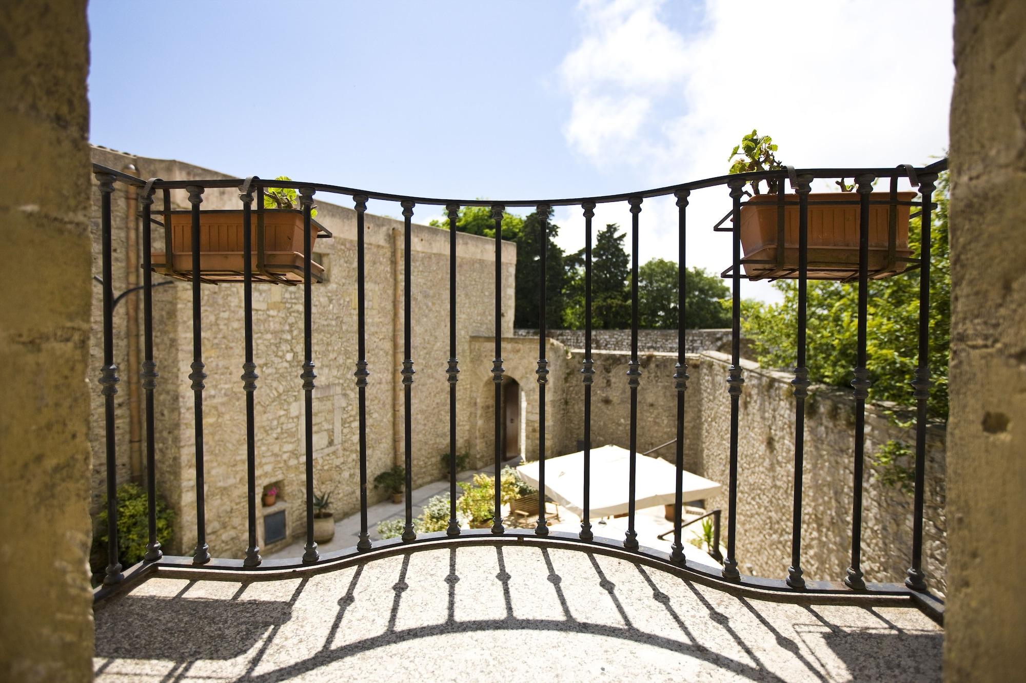 Hotel Il Carmine Dimora Storica à Erice Extérieur photo